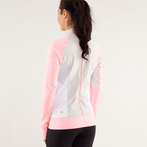 Lululemon Beach Runner Jacket Dune Bleached Coral White Workout Size 12 - Picture 2 of 12